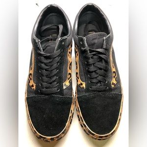 ANIMAL PRINT VANS WITH PLATFORM 🐆